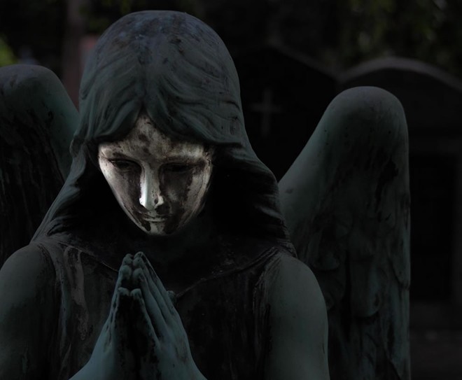 Lạnh người ở những nghĩa địa &aacute;m ảnh nhất thế giới